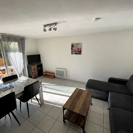 Holiday home Renovee 4/6 Pers, Piscine Et Parking, A 750m De La - Fr-1-781-73 *