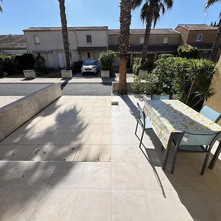 Rénovée 4/6 Pers, Piscine Et Parking, à 750m De La - Fr-1-781-73 * Valras-Plage